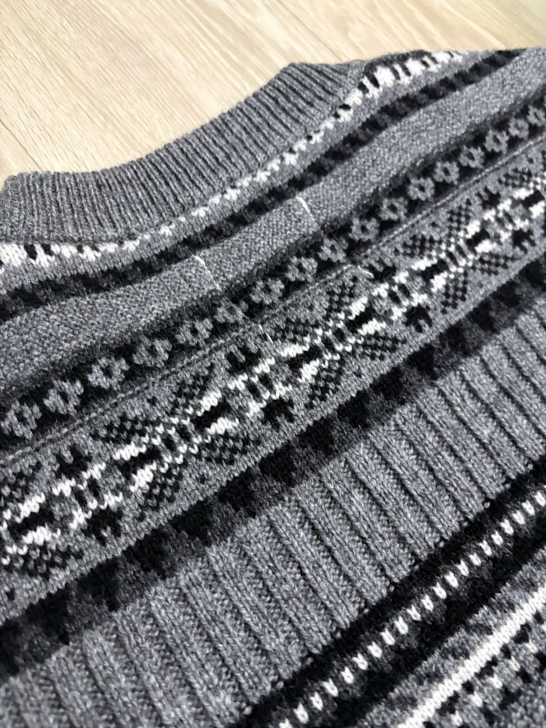 솔로이스트 25aw 페어아일 니트 상품이미지6