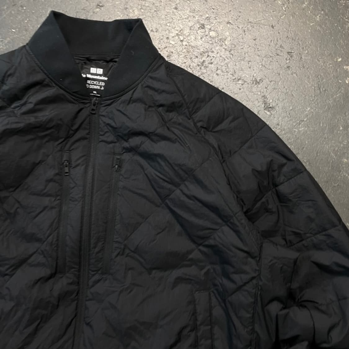 105 유니클로 x 화이트마운티니어링 리사이클 다운 자켓  상품이미지2