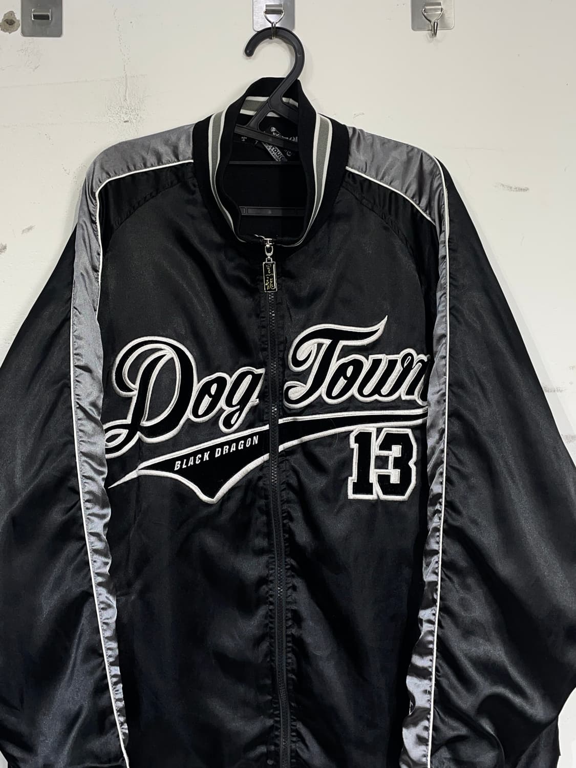 도그타운 블랙 드래곤 올드스쿨 스케이트 빅로고 바시티 자켓 트랙자켓 XL 상품이미지7