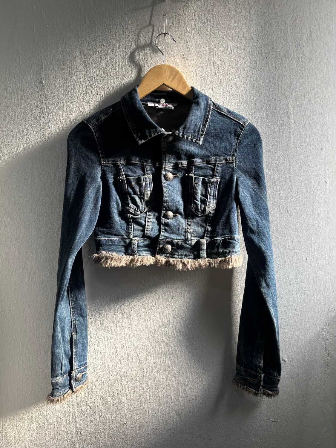 Vintage Cropped Fur-Trim Denim Jacket 상품이미지1