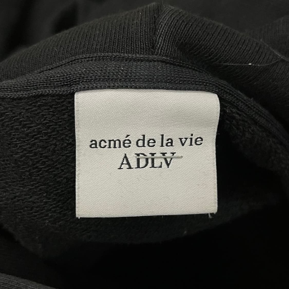 [정품] 아크메드라비 프린팅 검정색 후드티 b16 상품이미지5