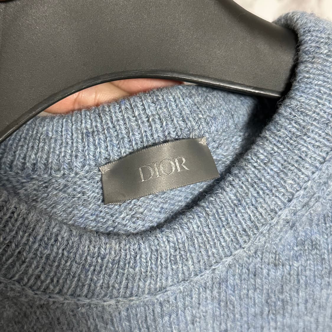 A+ S사이즈 디올 피터 도이그 니트 상품이미지3