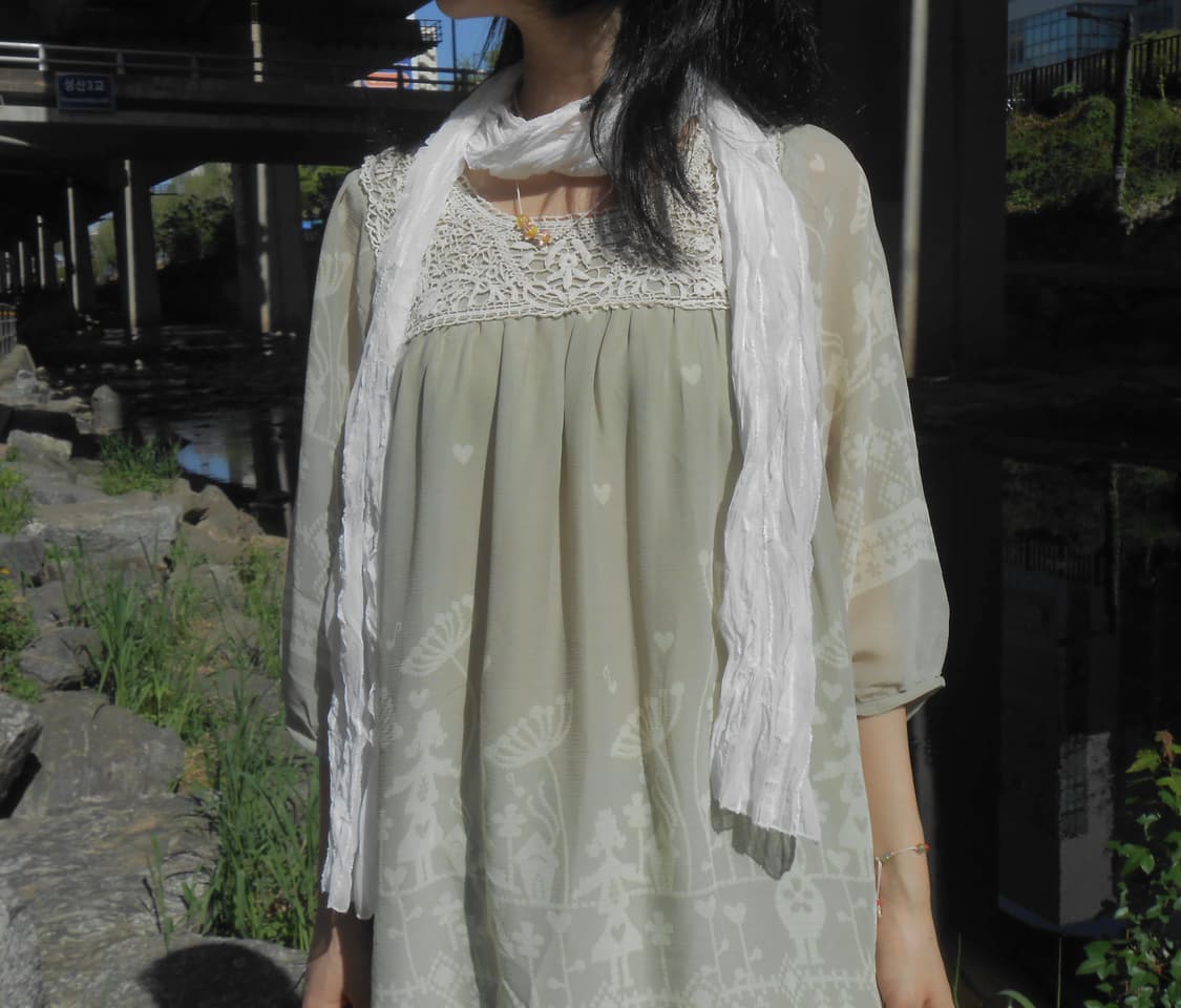 Cloudy White Scarf 상품이미지3