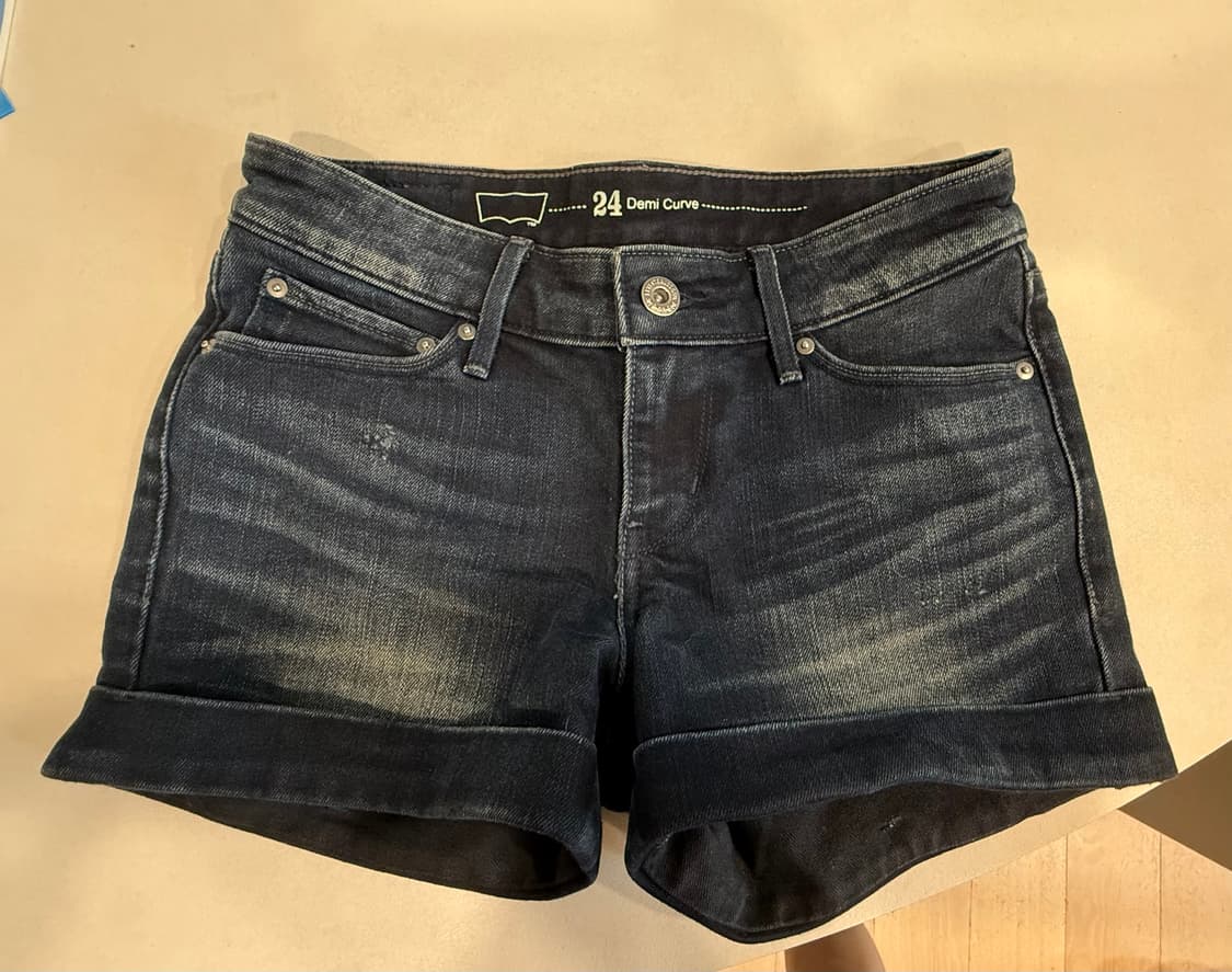 리바이스 데미커브 여성용 롤업 워싱 데님 숏팬츠 24 상품이미지2