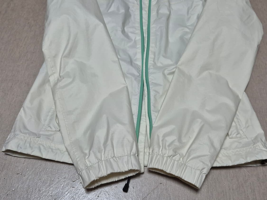 노스페이스 아이보리 바람막이 자켓 상품이미지5