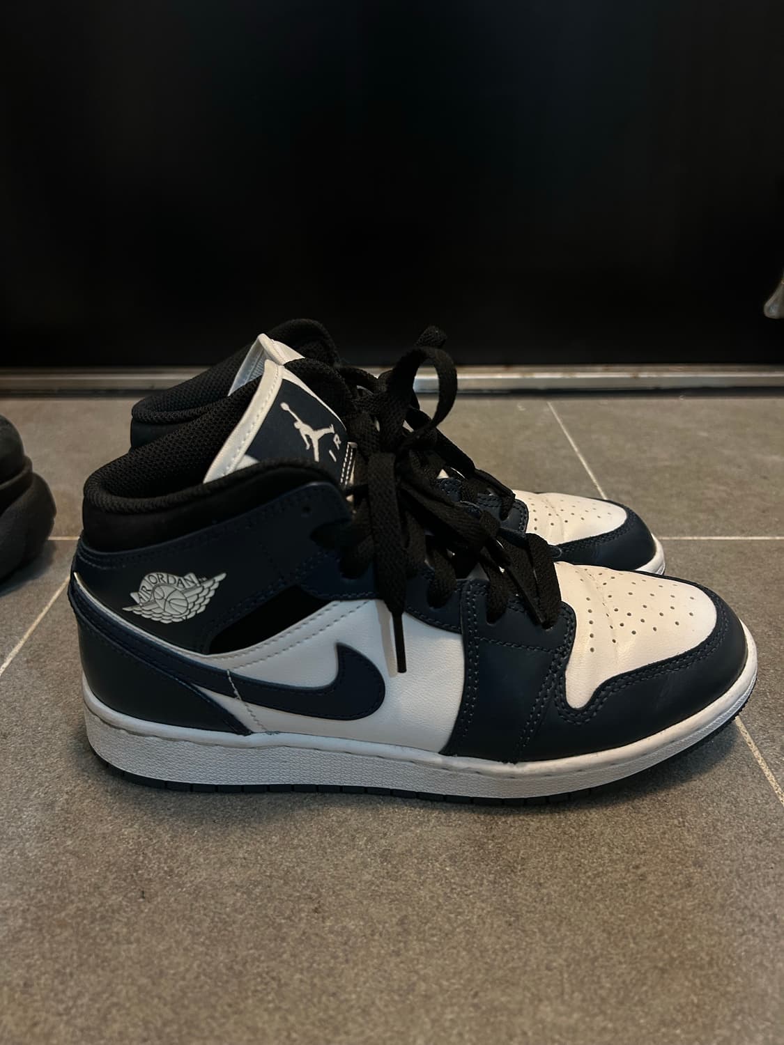 조던1 미드다크틸 상품이미지3