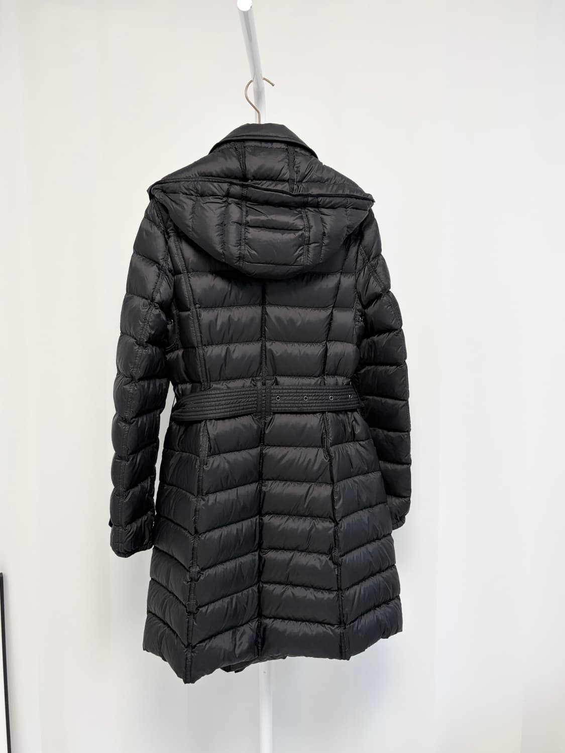 버버리 블랙 벨티드 트렌치 패딩 다운 코트 상품이미지5