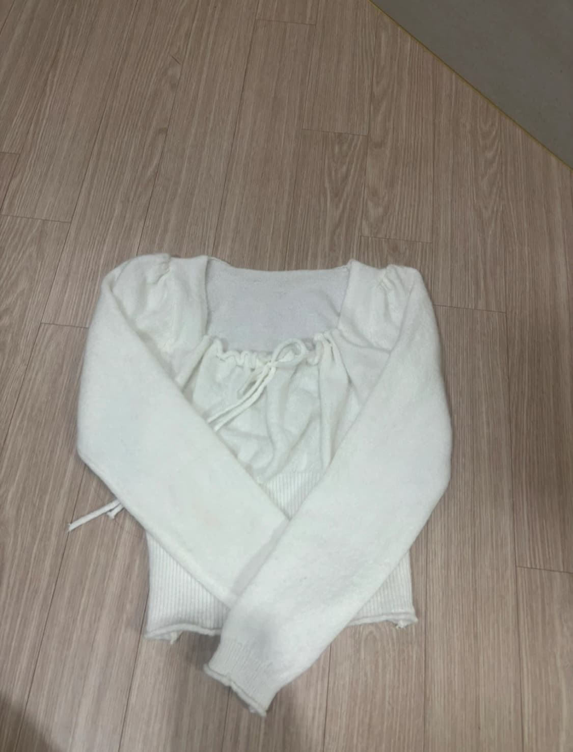 아이보리 스퀘어넥 리본 니트 상품이미지2