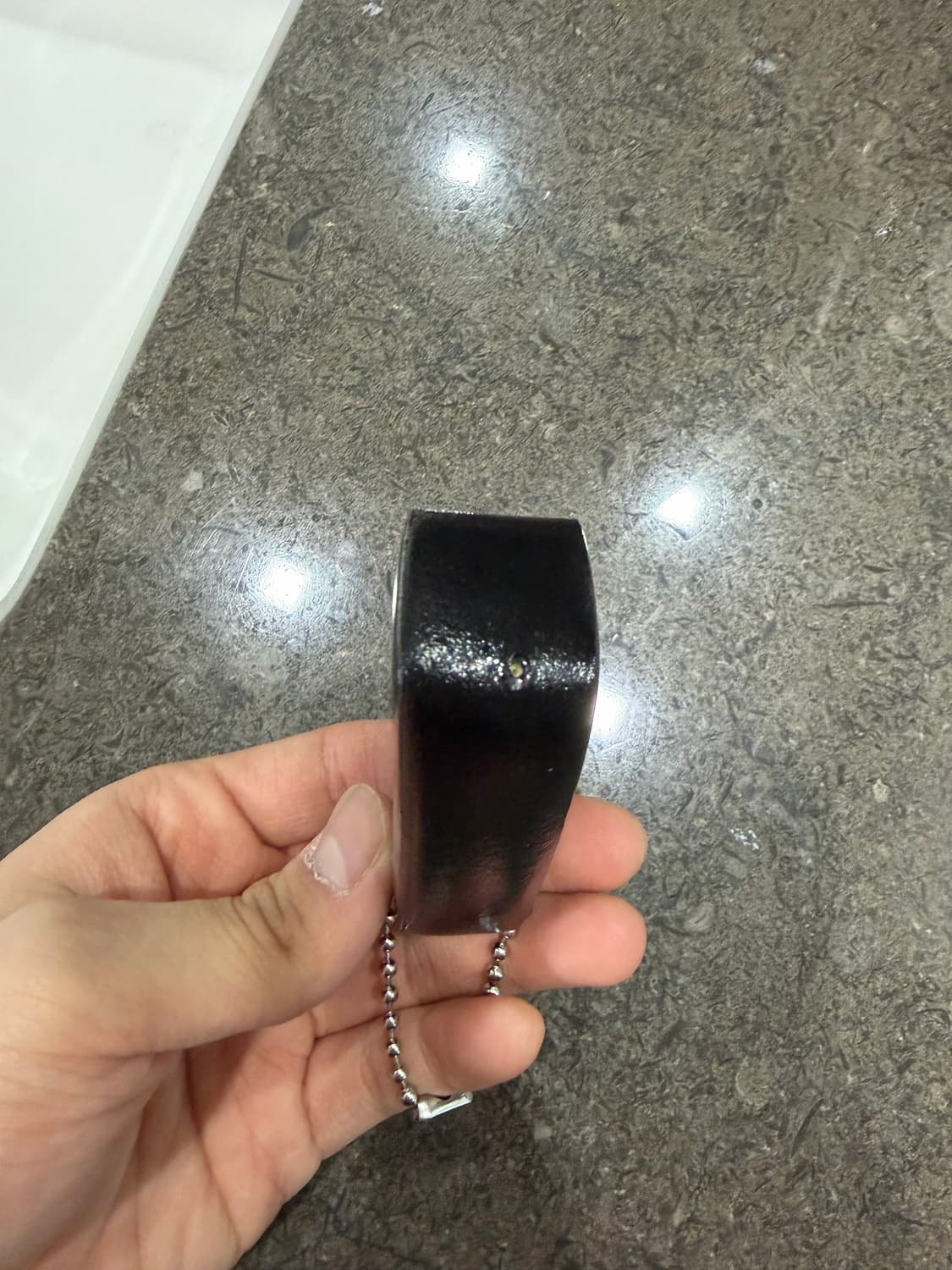 슈프림 플로팅 키체인 블랙 - 23FW 상품이미지3