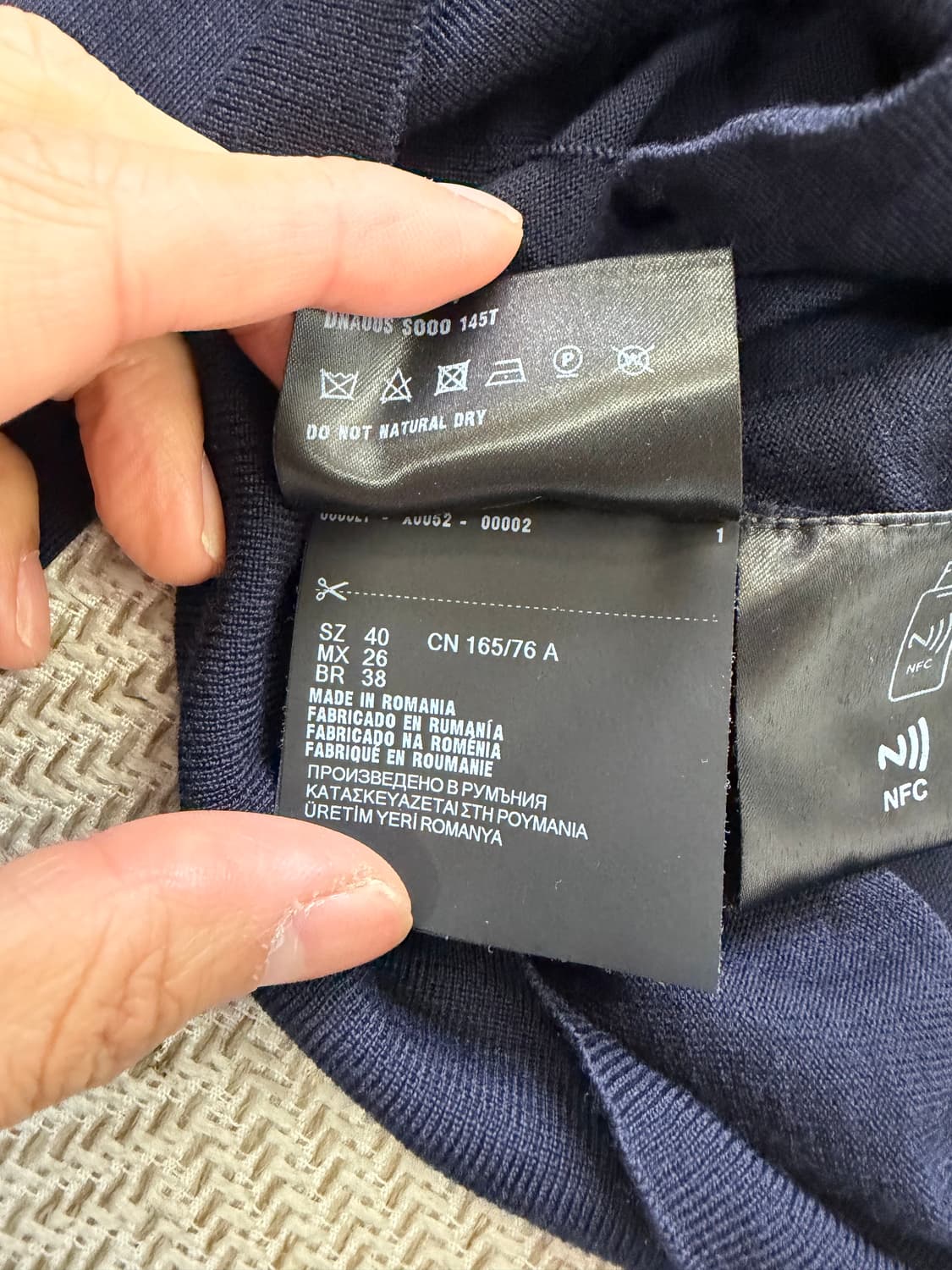 정품) 프라다 신형 루즈핏 네이비 가디건 40 상품이미지8