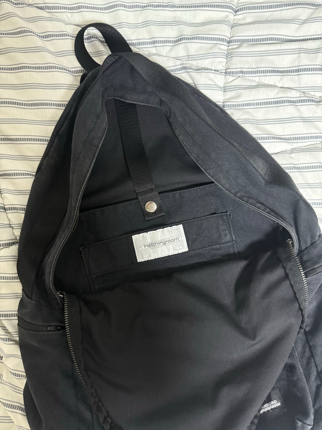 해칭룸 한로로 콜라보 백팩 (+ 키링) 상품이미지6