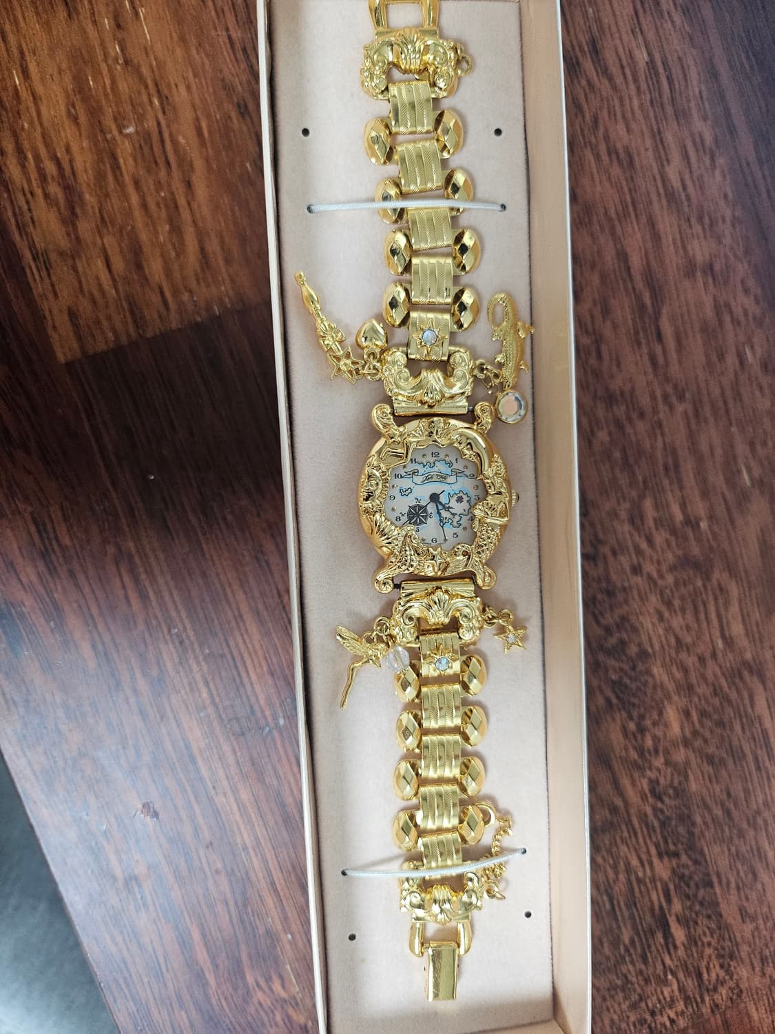 커크스 폴리 (Kirks Folly) 골드 메탈 손목시계 상품이미지3