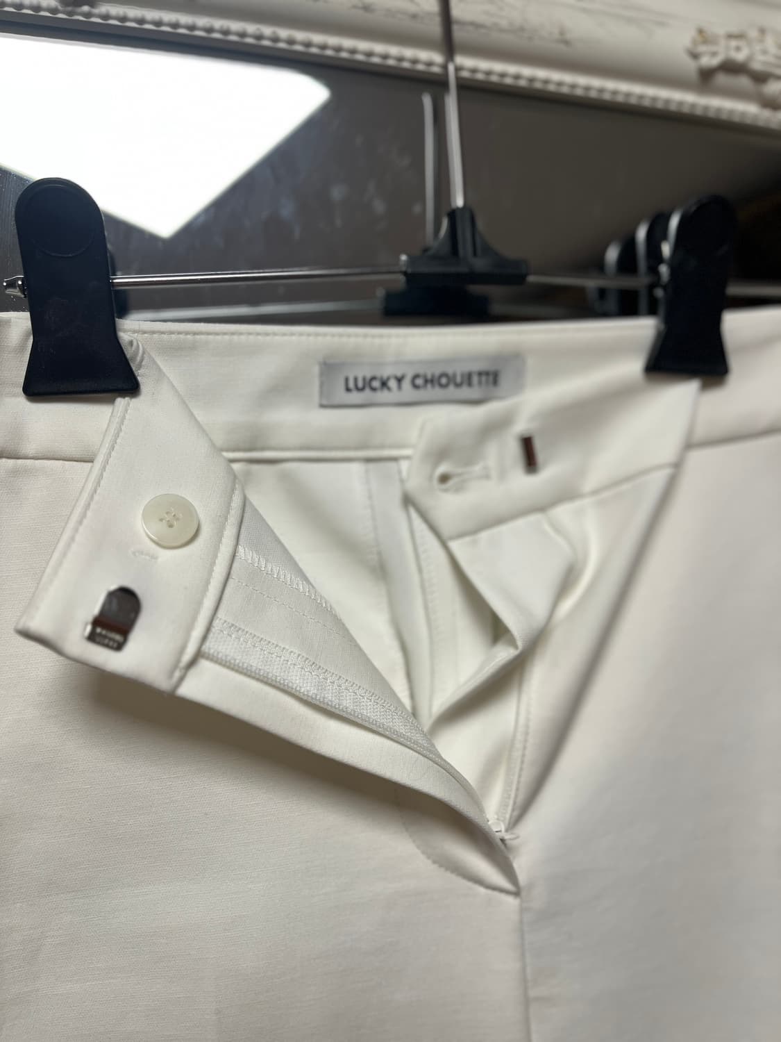 럭키슈에뜨 화이트 슬랙스  바지 36 상품이미지2