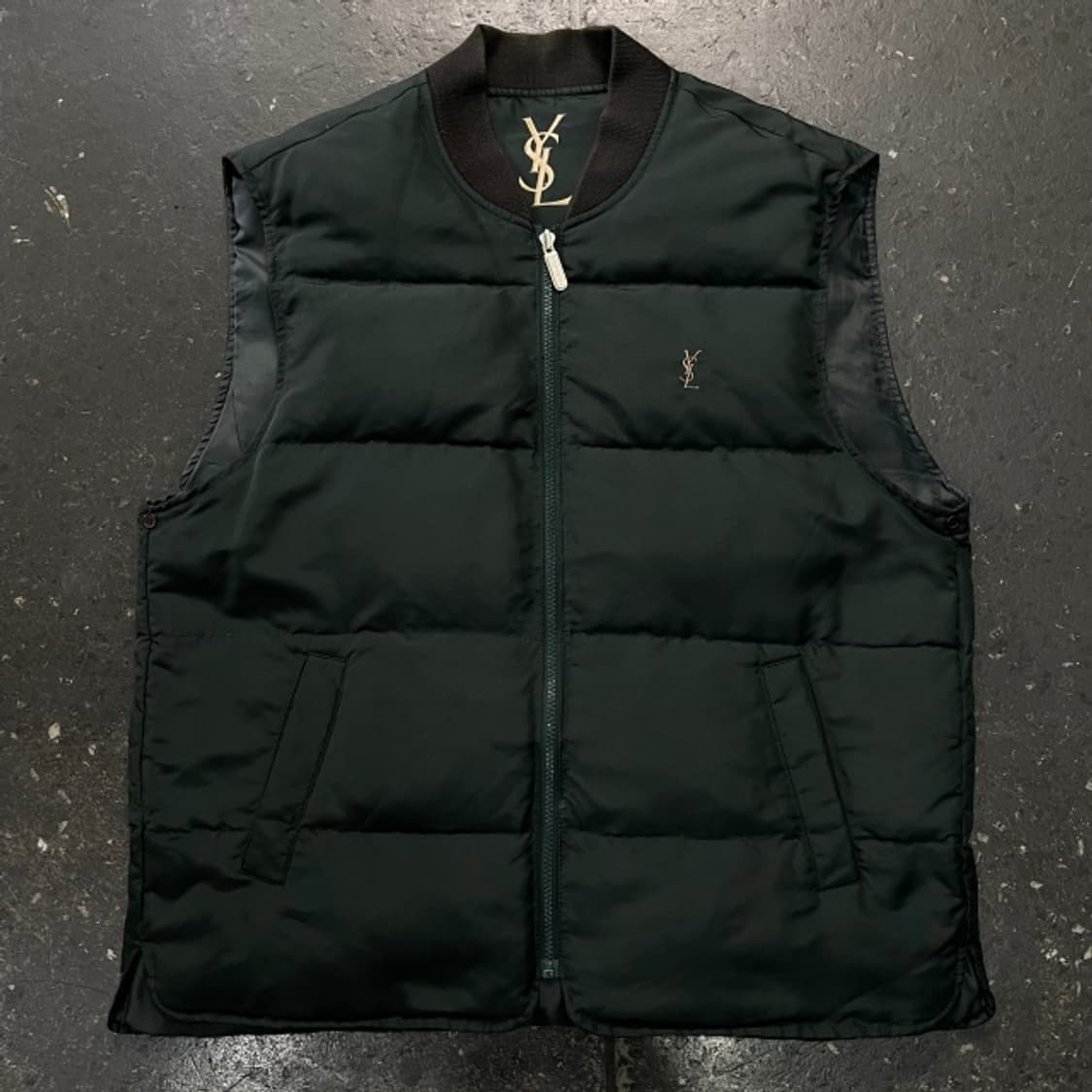 105 입생로랑 패딩조끼  상품이미지1