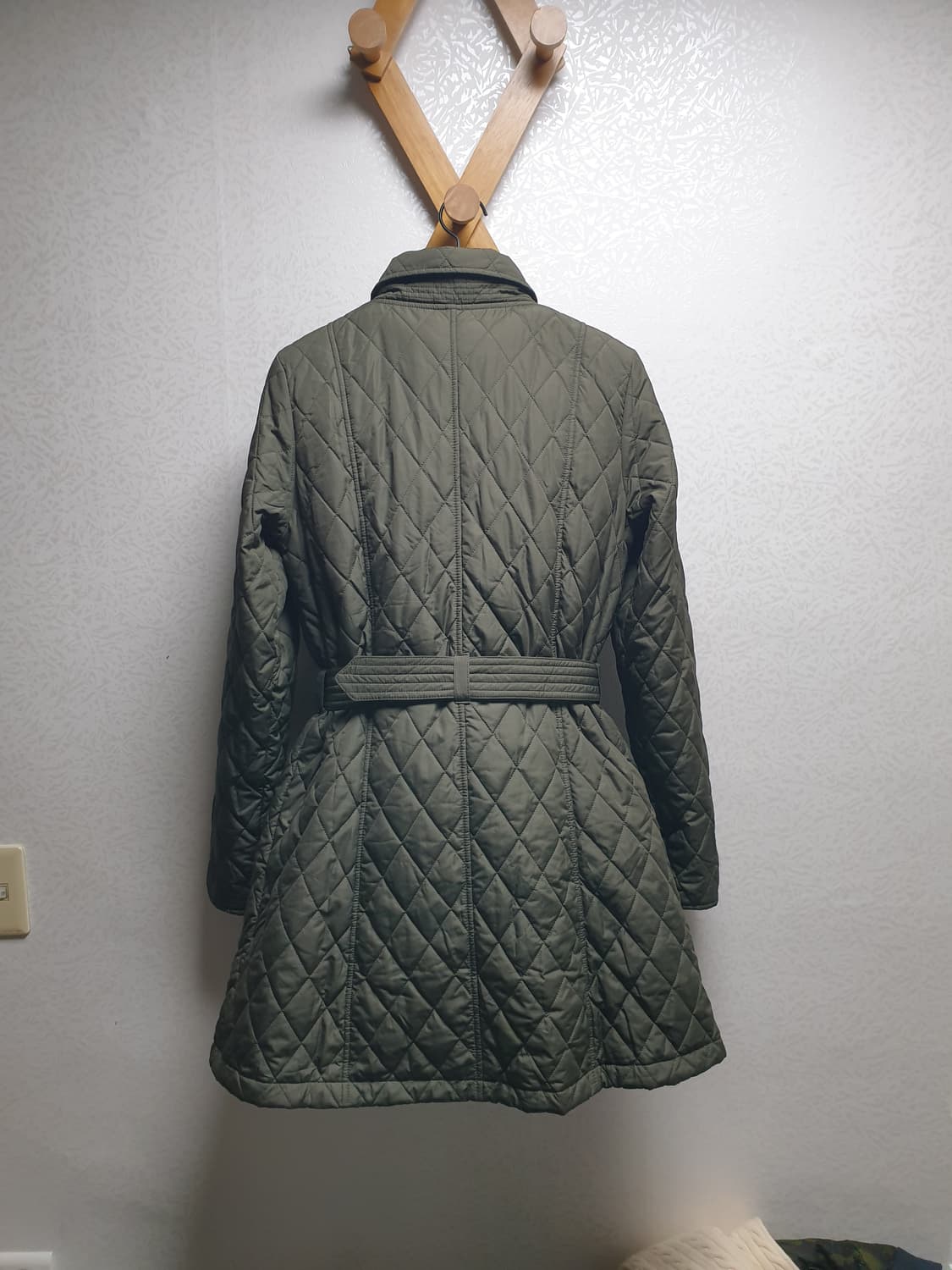 [uk12/66] 바버 벨트 롱퀼팅 카키 상품이미지2