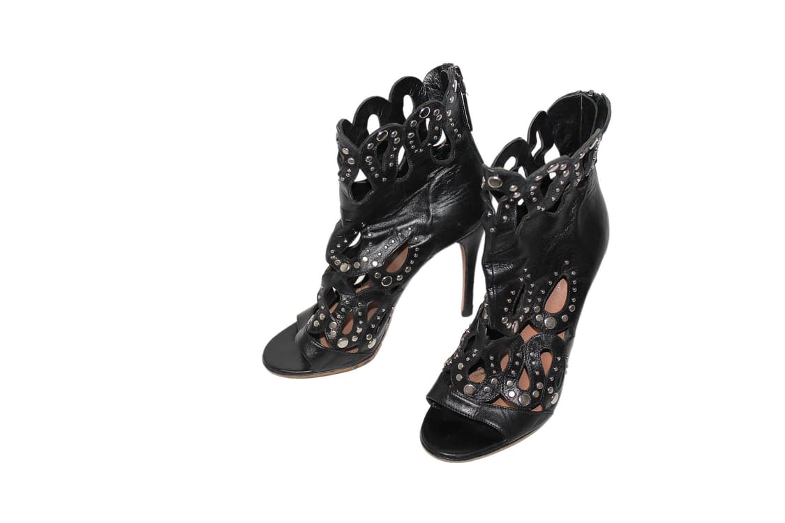 ALAIA by Pieter Mulier 알라이아 스터드 컷아웃 슈즈 상품이미지3