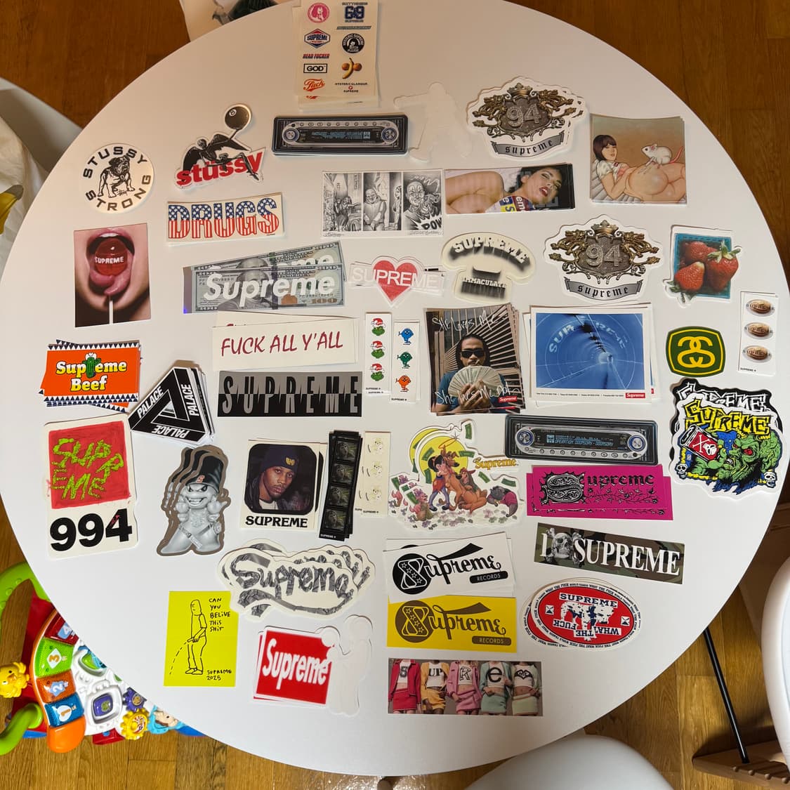 슈프림 박스로고 스티커 팝니다(스투시, 팔라스 등) 상품이미지1