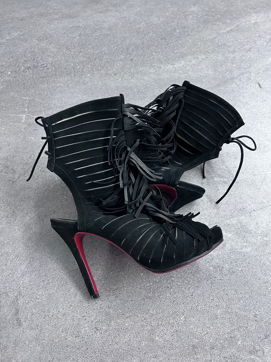 크리스찬 루부탱 프린지 오픈 토 힐 상품이미지1