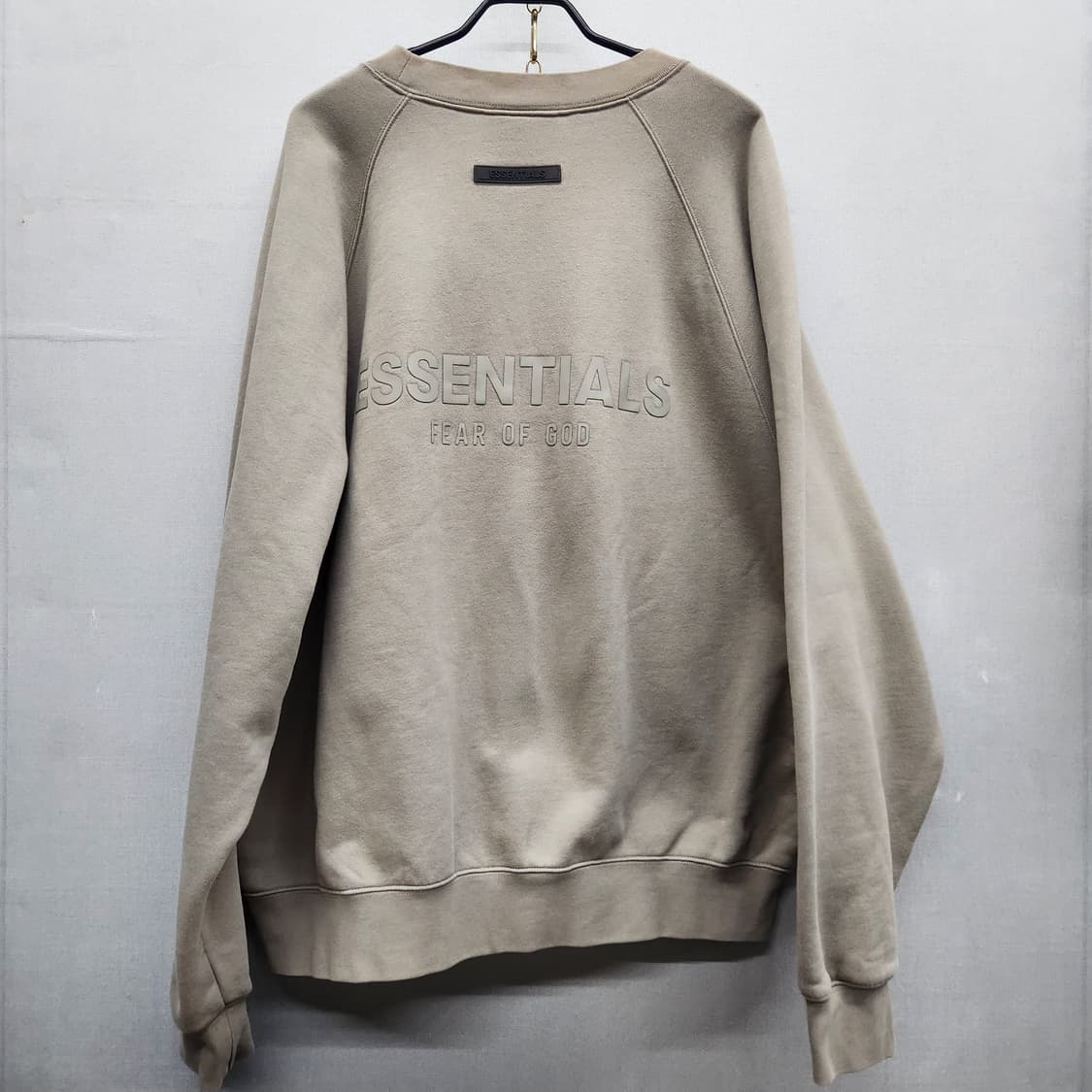 피어오브갓 에센셜 백 3d 실리콘 빅로고 스웻 맨투맨 3XL 상품이미지1