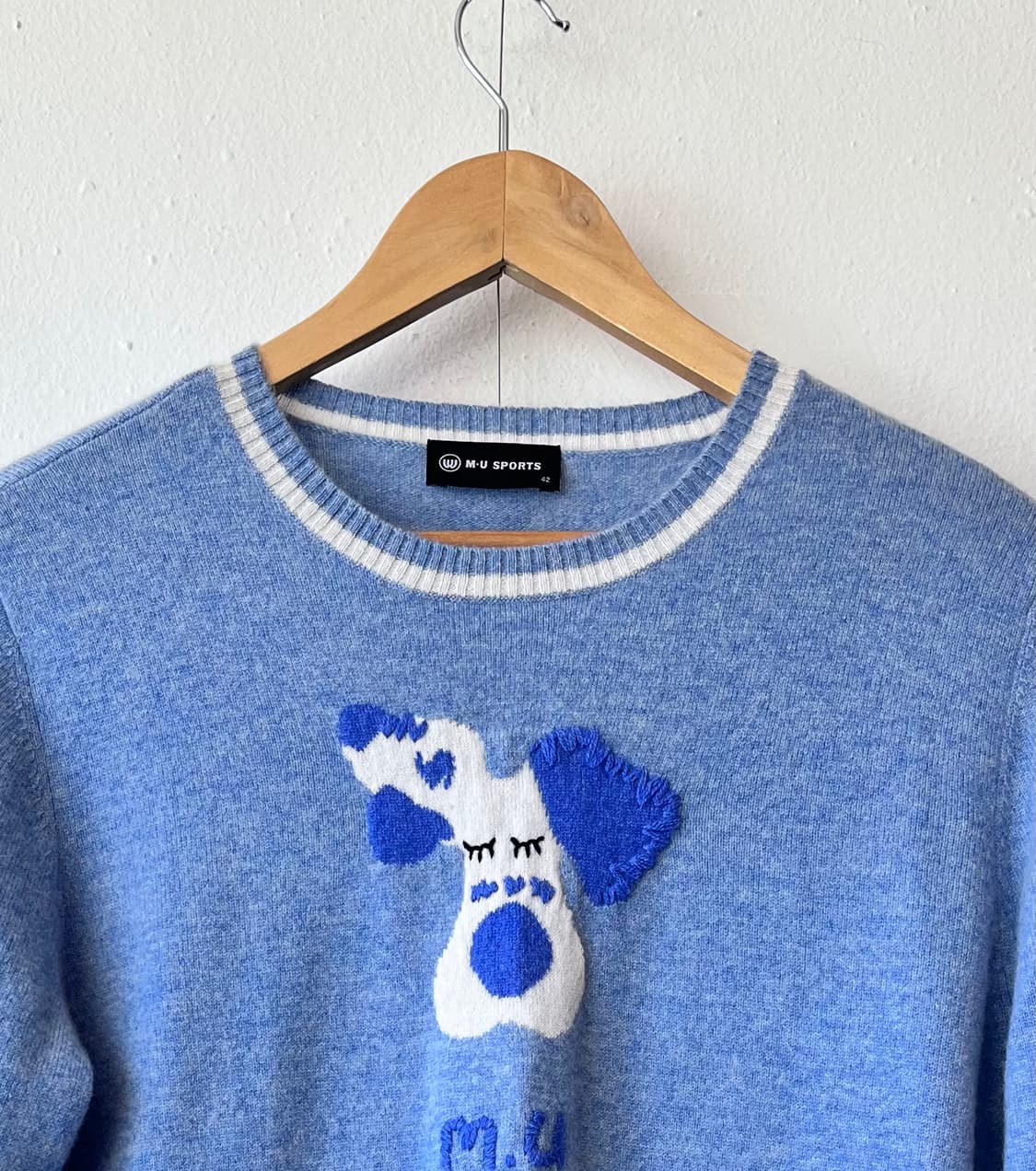 MU 엠유 스포츠 여성 캐시미어100라운드니트 95사이즈 상품이미지1