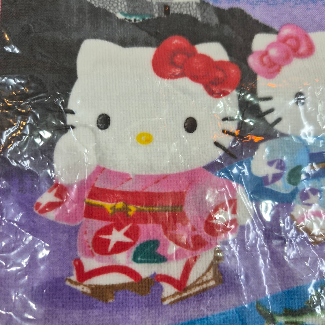 일본 산리오 헬로키티 지역한정 쁘띠타올 군죠 상품이미지2