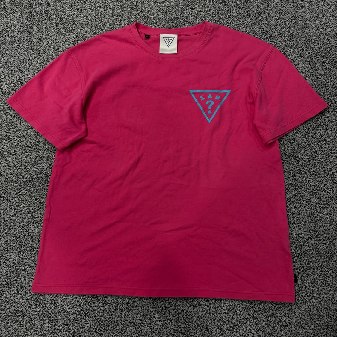 아이앱스튜디오 X 게스 반팔티  상품이미지8