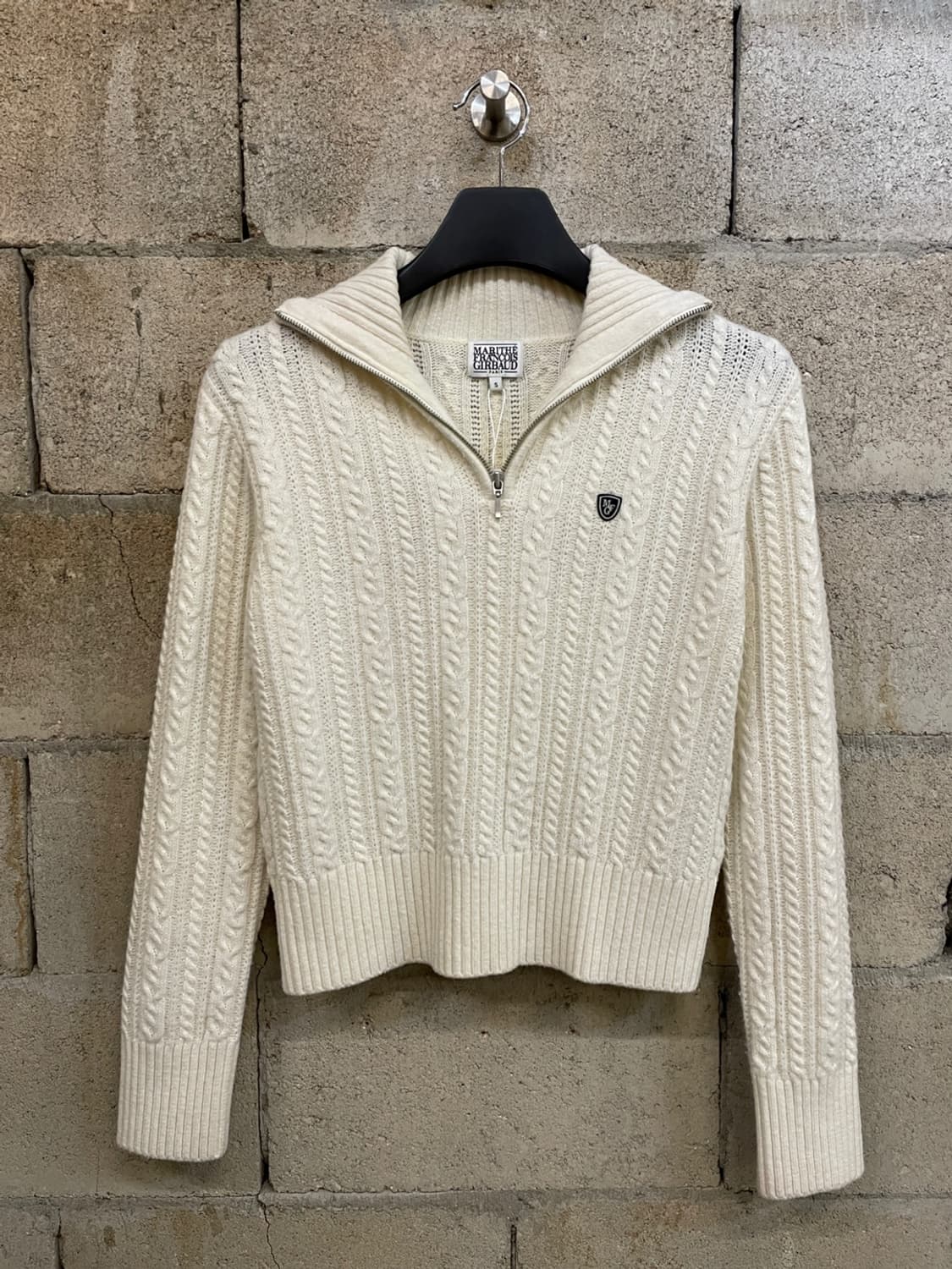 마리떼 프랑소와 저버 하프 집업 케이블 니트  상품이미지1