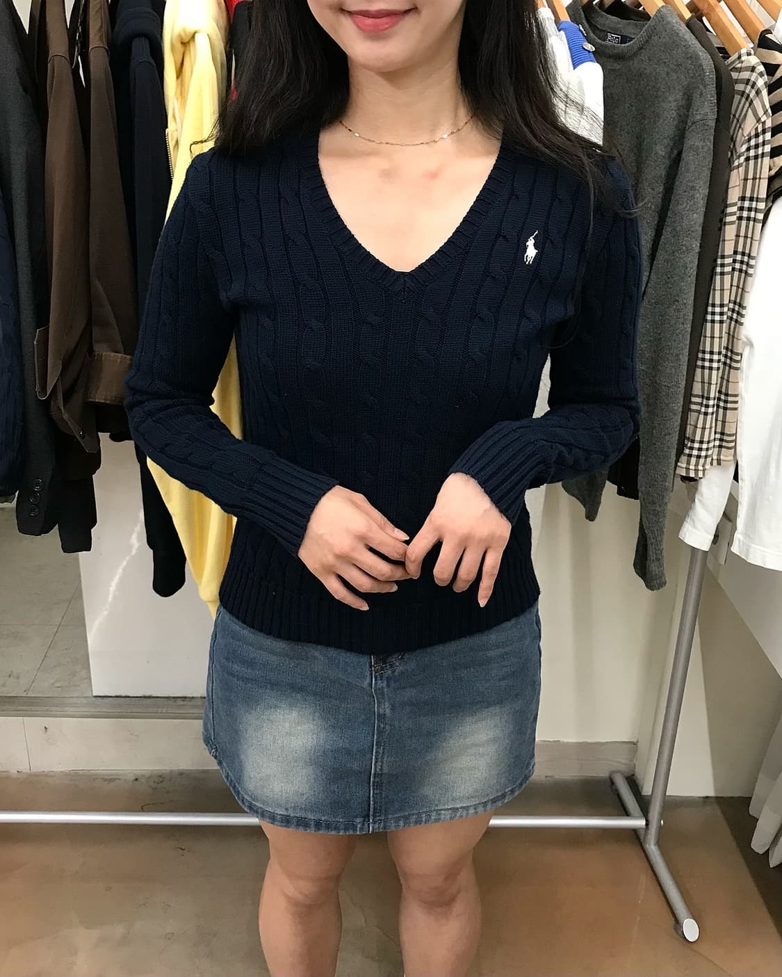 폴로 브이넥 케이블 니트 상품이미지5