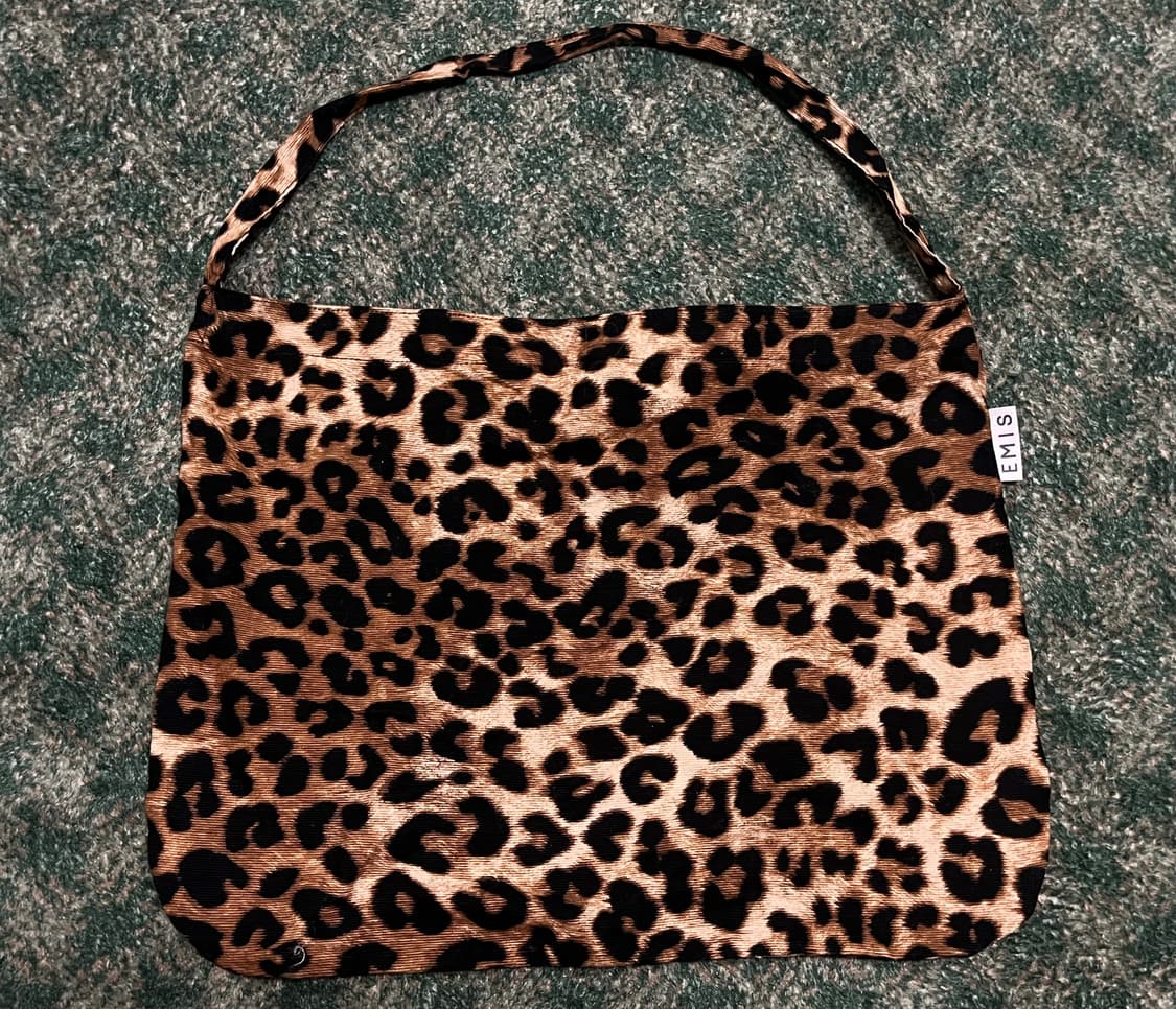 이미스 레오파드 코듀로이 에코백 상품이미지1