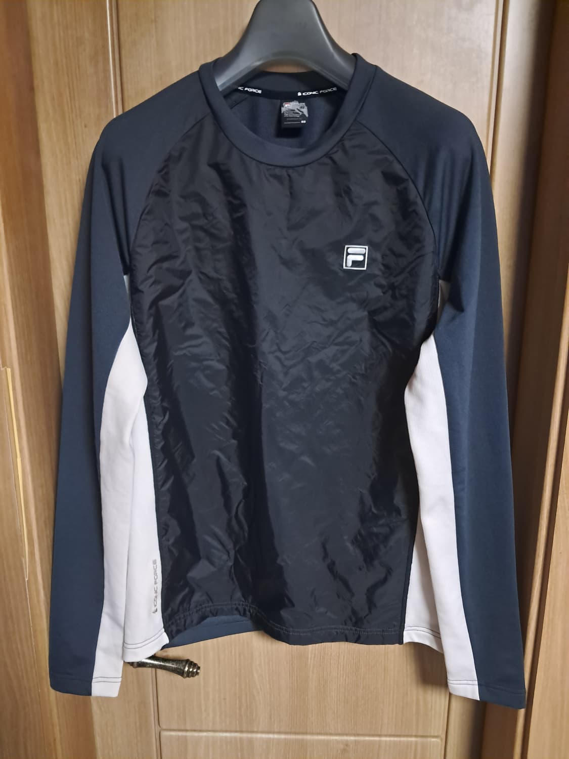 휠라 바람막이 긴팔티 남성95  상품이미지1