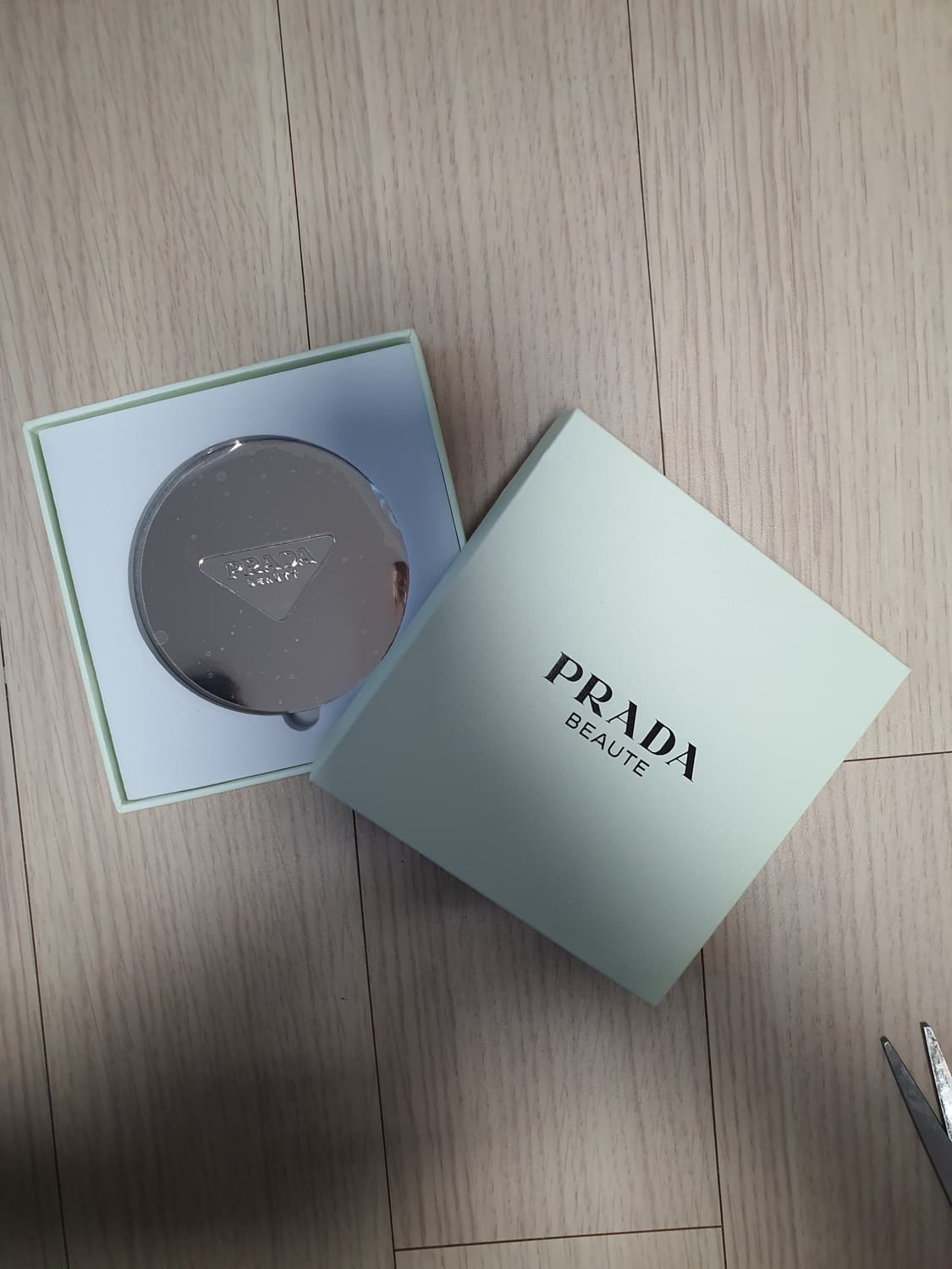 프라다거울 새상품 정품 샤넬거울 36000원 상품이미지1