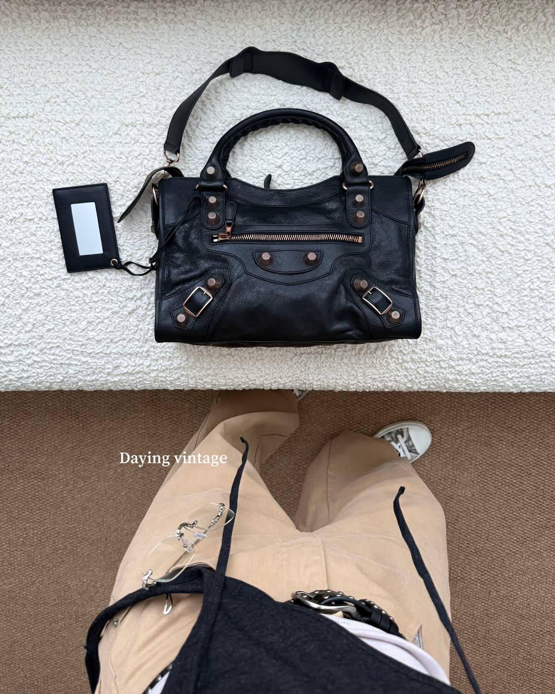 발렌시아가 자이언트 시티 모터백 (블랙+로즈골드) 상품이미지2