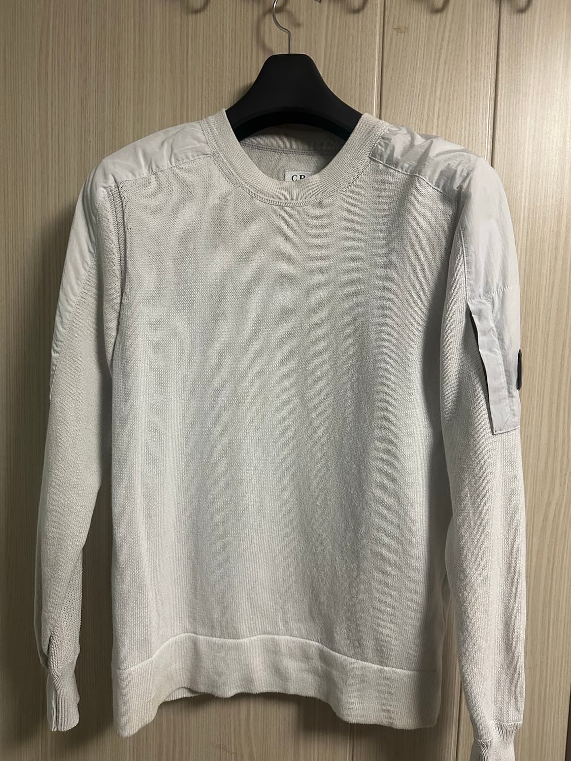 CP컴퍼니 연그레이 렌즈 니트 (48) 상품이미지1