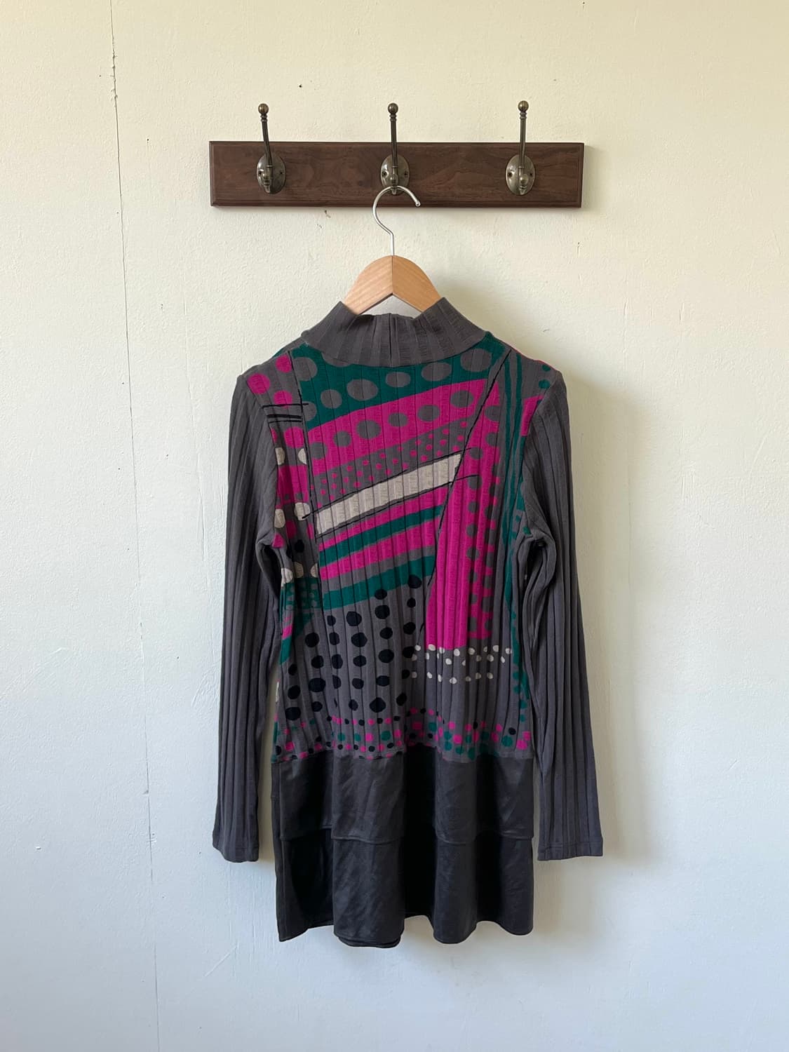 TRAFFIC BASIC STYLE 아트 롱 터틀넥 상품이미지3