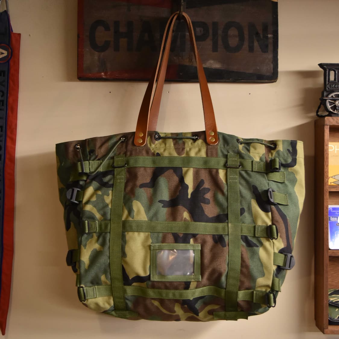 Woodland Upcycling Shoulder Bag 상품이미지6