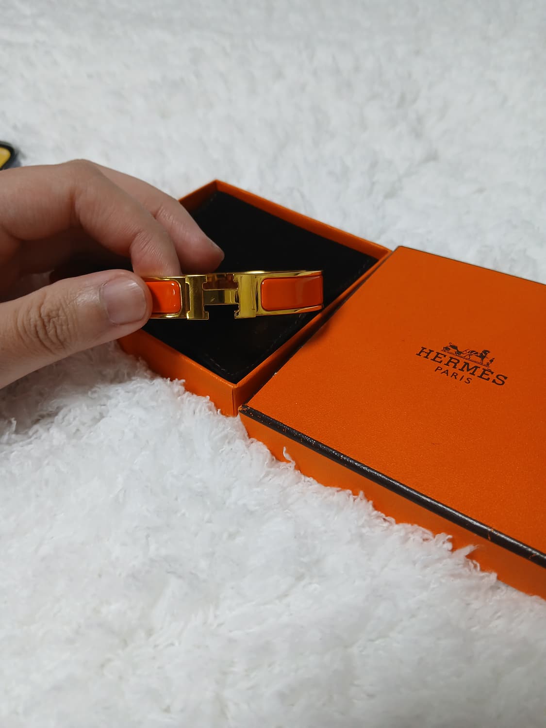 에르메스 클릭아슈 팔찌 PM 오렌지 금장 색상 상품이미지1