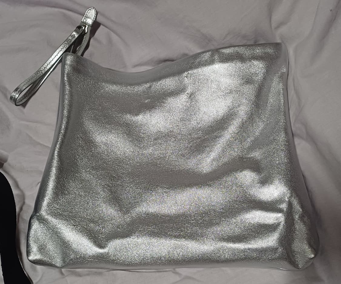 [새제품] 마르지엘라 메탈릭실버 숄더백 파우치 크로스백 가방 클러치백 상품이미지7