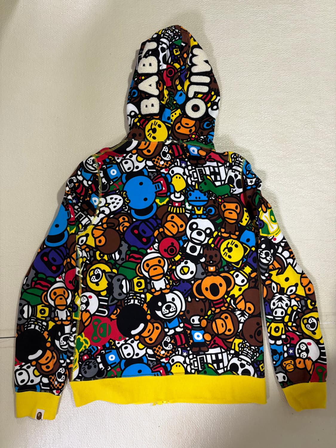 베이프 마일로 와글와글 후드집업 S 상품이미지2