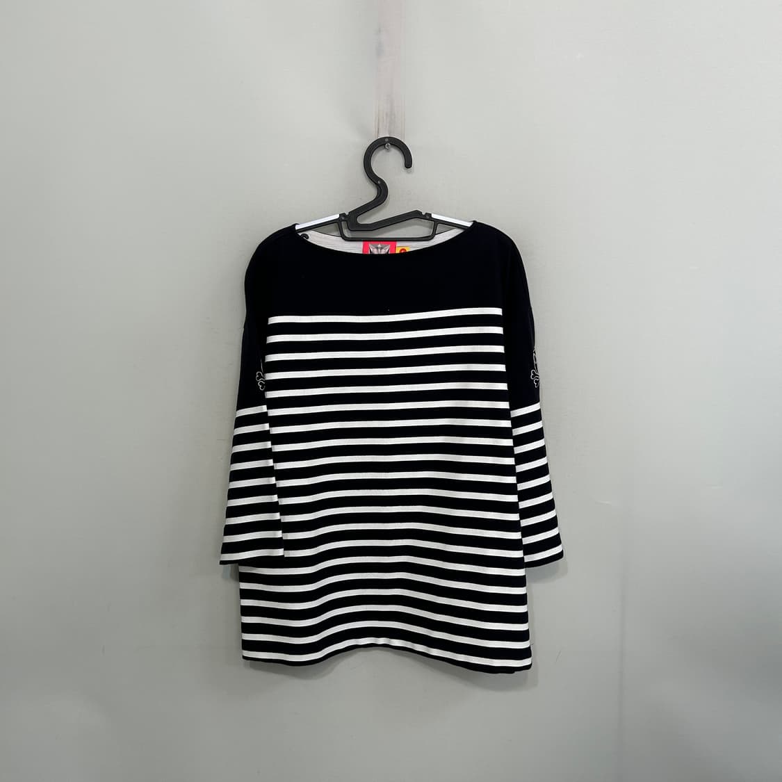 럭키슈에뜨 여성 티셔츠 F 상품이미지1