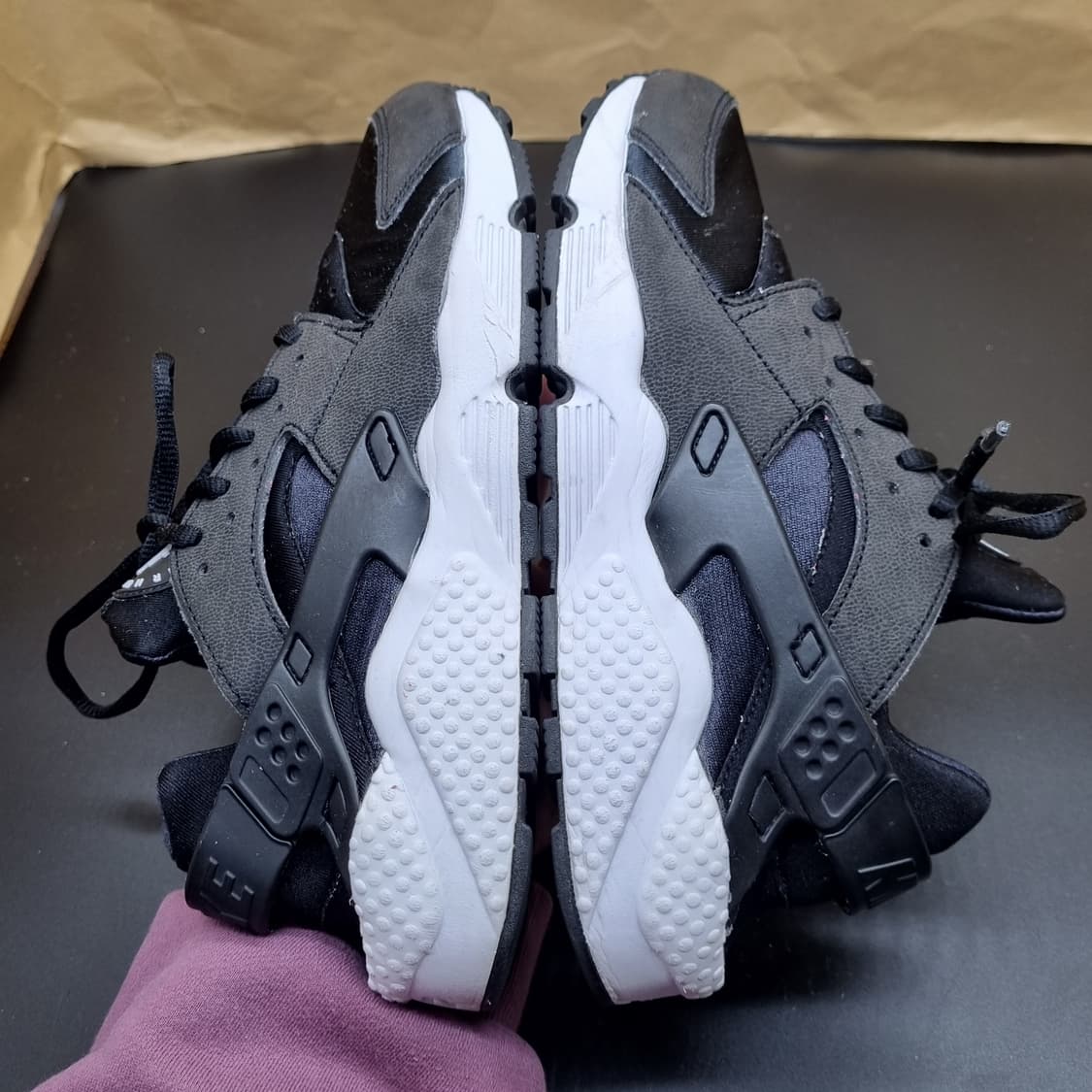 나이키 에어 허라취런 블랙250 상품이미지5