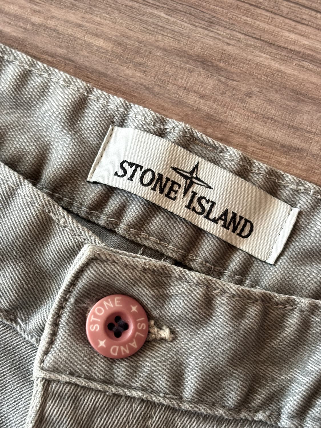 Stone Island 그레이 카키 카고 팬츠 상품이미지6