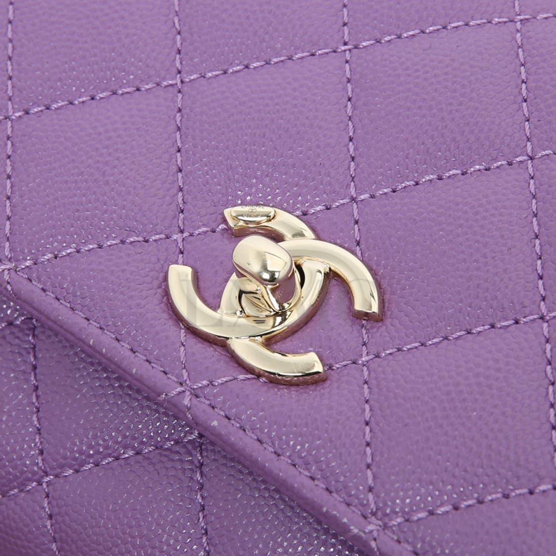 샤넬 코코핸들 미니 캐비어 퀼팅백 AS2215 코핸 상품이미지9