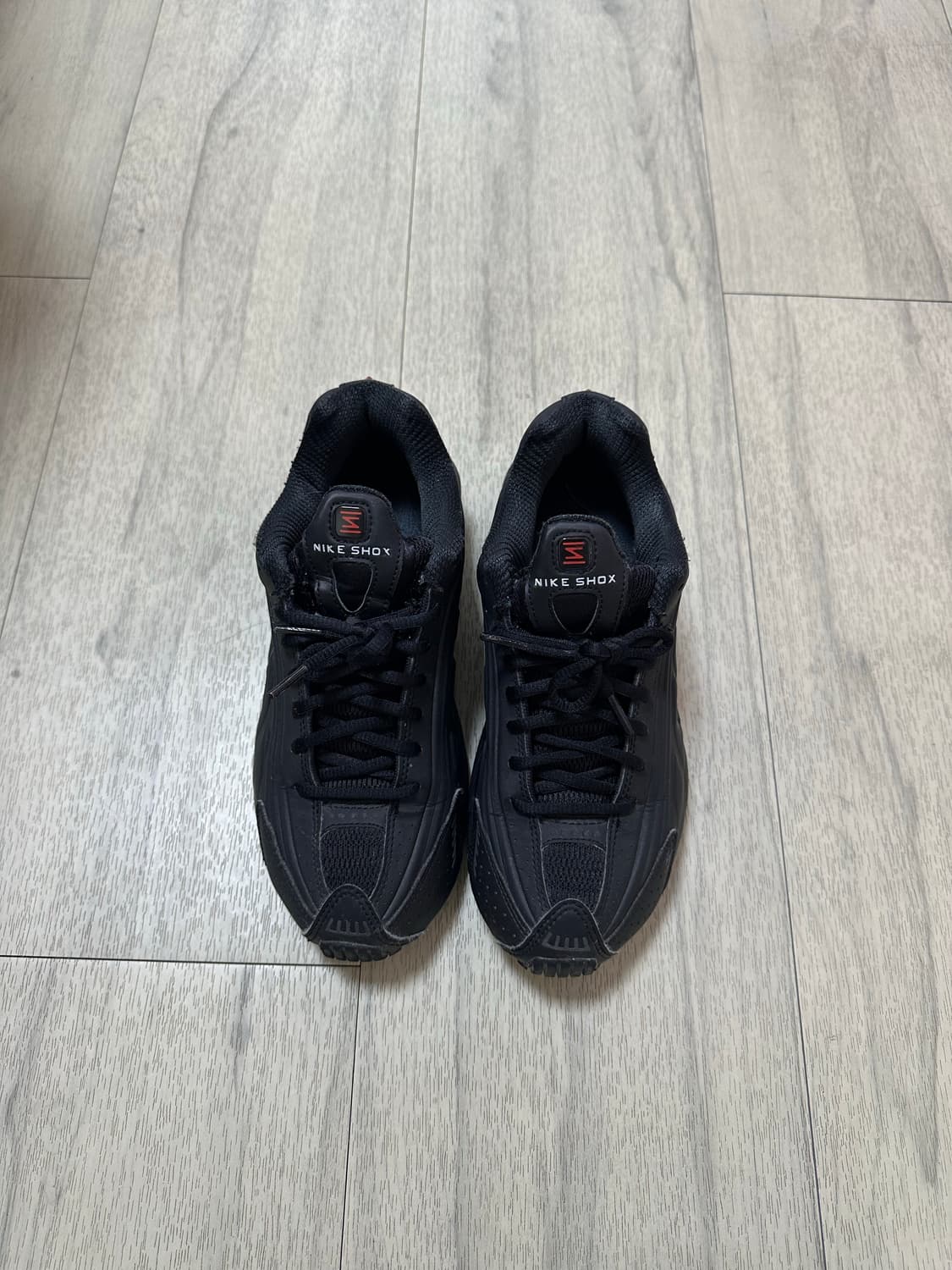 나이키 샥스 상품이미지1