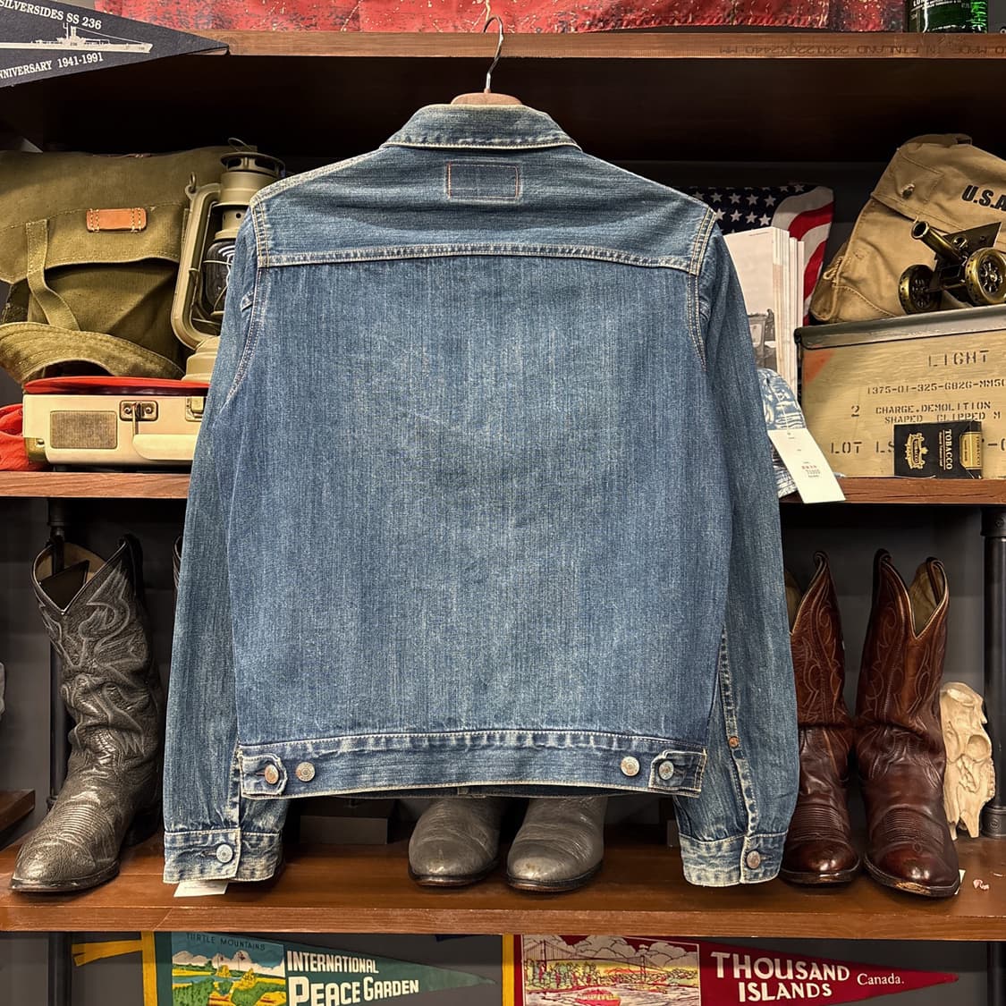 00s 리바이스 빈티지 워싱 타입2 데님 트러커 자켓 상품이미지2