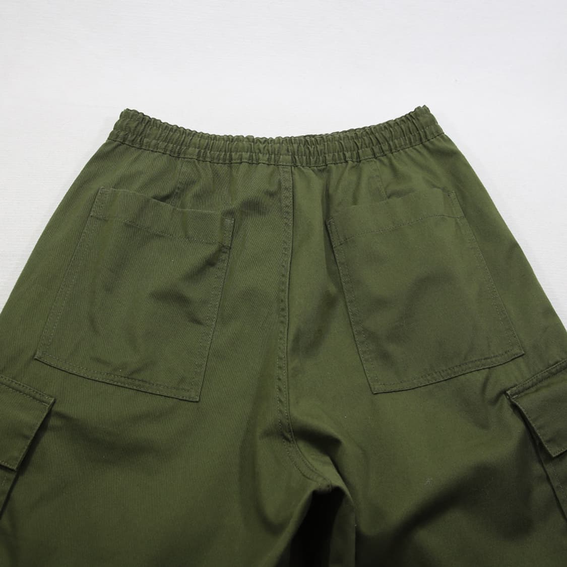 (착용컷) GU 와이드 밴딩 카고 팬츠 (남성용) 상품이미지7