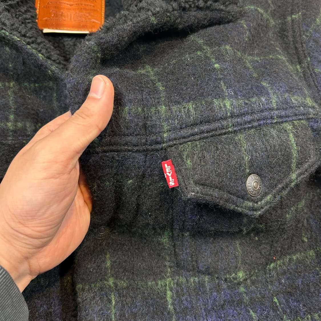 M) 리바이스 프리미엄 체크 쉐르파 트러커 자켓 상품이미지4