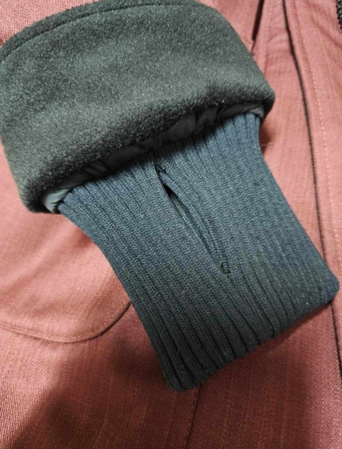 노비스 메리데스 버건디 캐나다화이트구스패딩 55  상태a급 상품이미지4