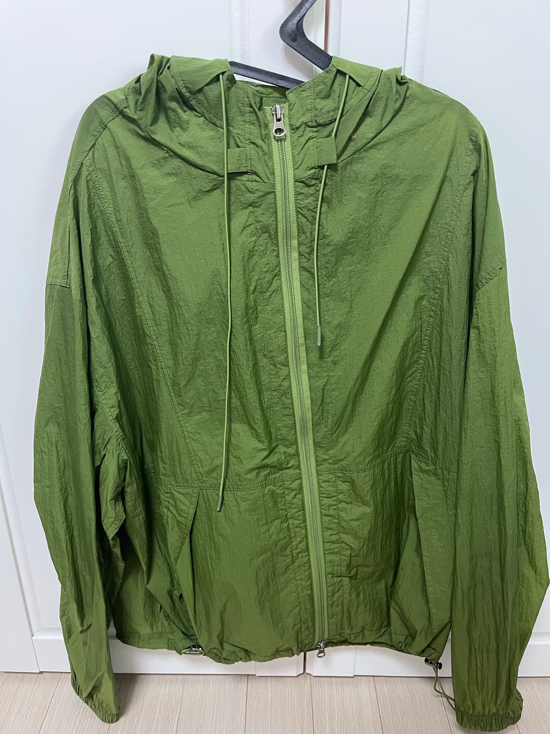 유먼트 후디 윈드브레이커 바람막이 그린 상품이미지3