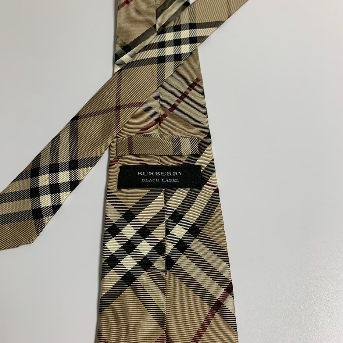 버버리(BURBERRY) 노바체크 넥타이 명품 100실크 A등급 9cm 상품이미지6