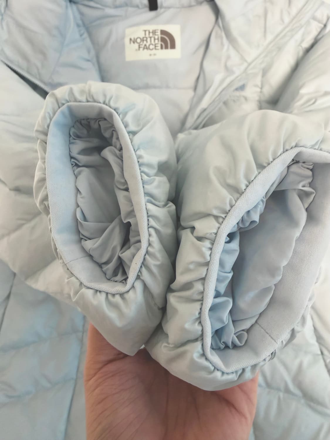 노스페이스 경량패딩 웨이브 LT 온 자켓 라이트블루 (M) 상품이미지3
